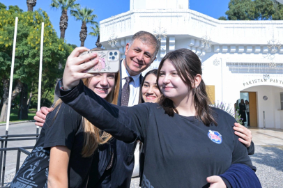 İzmir’de gençler yalnız değil