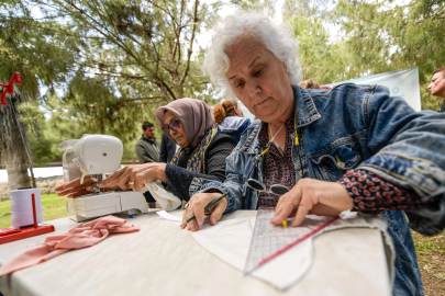 İzmir’de makineler taşındı, eğitim açık alanda sürdü... Meslek Fabrikası'nda açık hava eğitimi!
