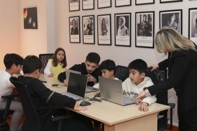 Mersin Büyükşehir çocuklara teknolojiyi öğretiyor
