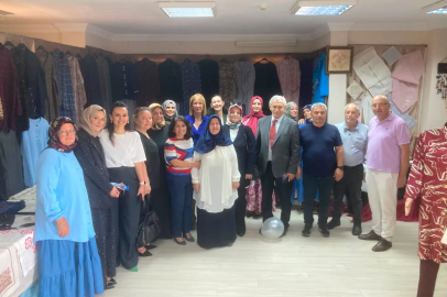 İZMEK'in yıl sonu sergilerine büyük ilgi