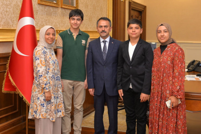 Körfez Barbaros İmam Hatip Ortaokulundan, Vali İlhami Aktaş'a Davet