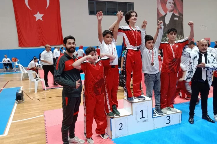 Cumhuriyet Kupası Kick boks Şampiyonası’nda Körfez’in başarısı
