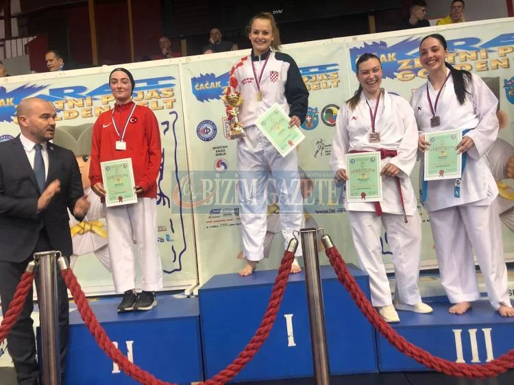 Kağıtsporlu karateciler Golden Belt’den 4 madalya çıkarttı