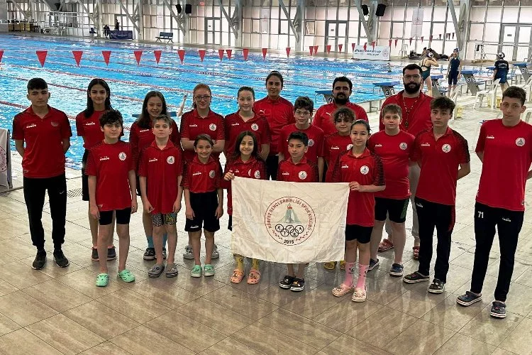 Körfezli yüzücülerde hedef Türkiye Şampiyonası
