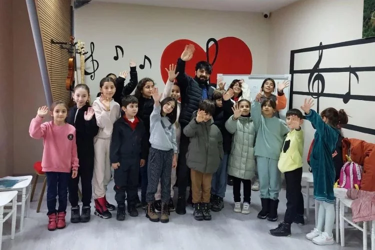 “Köy Çocuk” projesinde çocuklar müzikle büyüyor