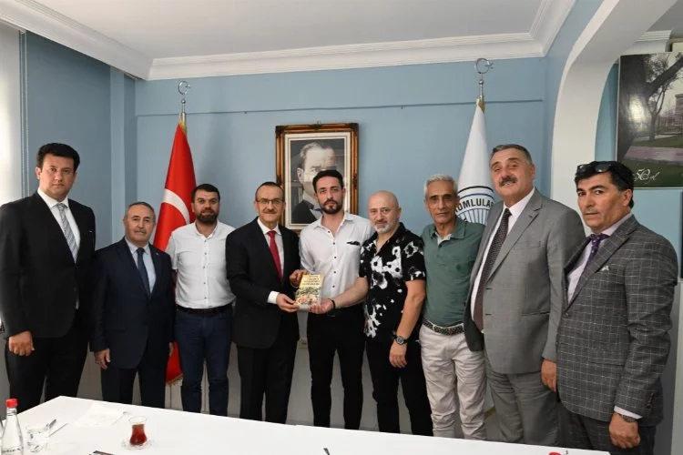 Vali Yavuz, Erzurumlular Kültür ve Dayanışma Vakfını Ziyaret Etti